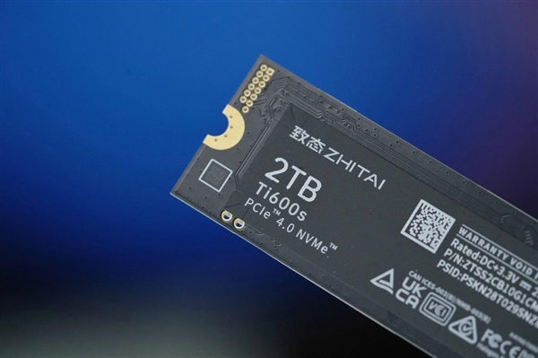 单通道DDR5比想象中更够用！酷睿Ultra 7 270K Plus单双通道差距不足5%